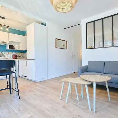Vauban: With Parking Apartament Lille